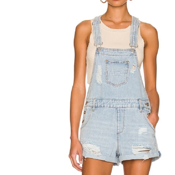 Superdown Megan Distressed Short Overalls - Picture 2 of 7